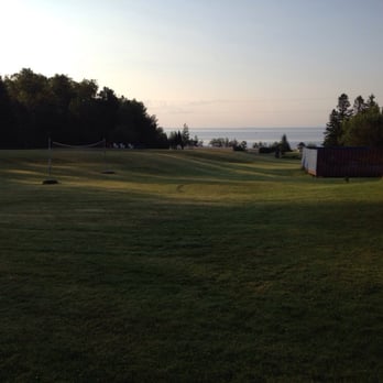 Lake Breeze Motel Resort - View out cabin 9 - Hotels Near Me - Duluth, Minnesota Lake Breeze Motel Resort - View out cabin 9 - Hotels Near Me - Duluth, Minnesota