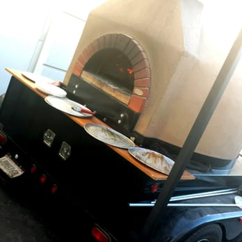 De La Vina Catering - Great pizza on the go - Caterers Near Me De La Vina Catering - Great pizza on the go - Caterers Near Me