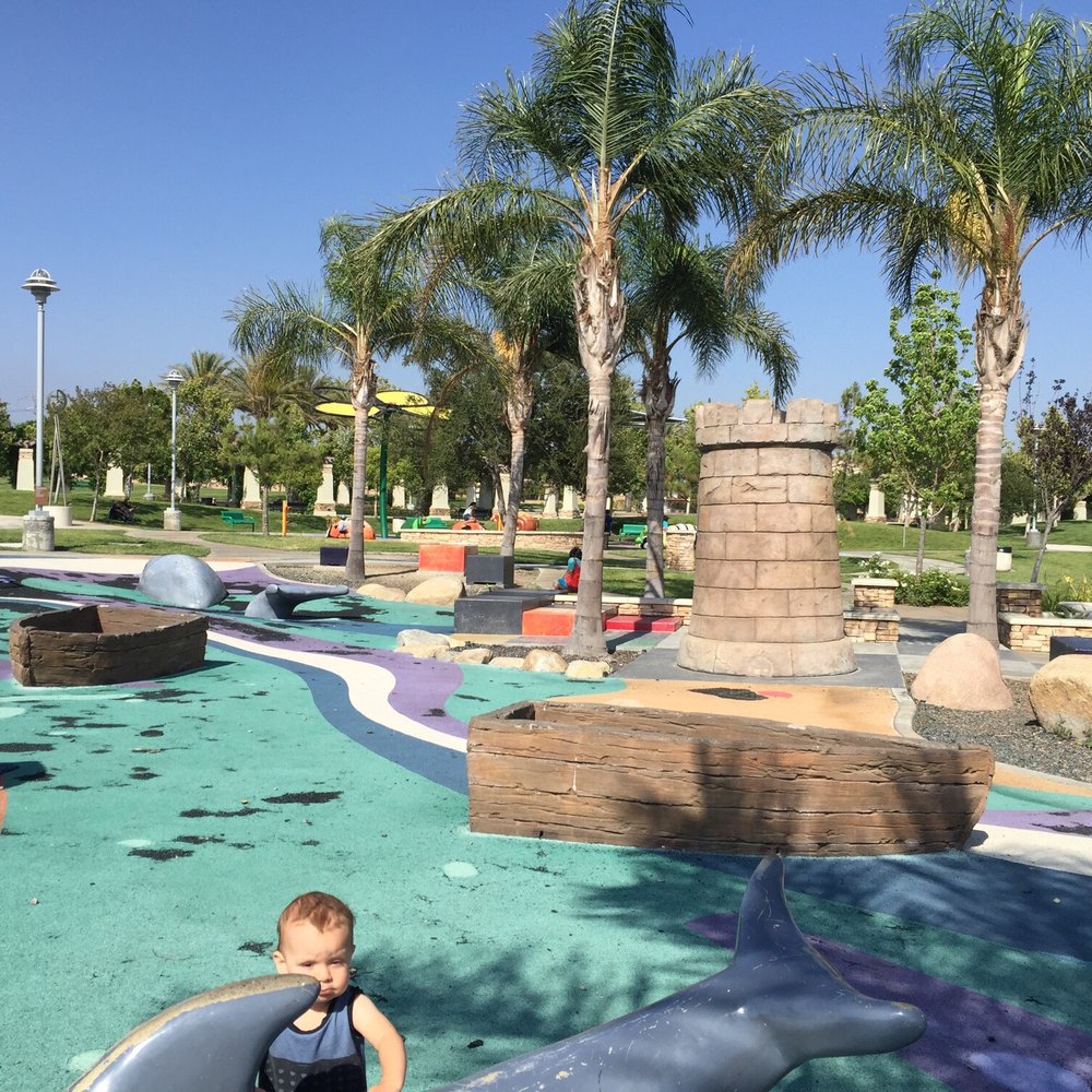 Fontana Park - Parks Near Me - Fontana, California