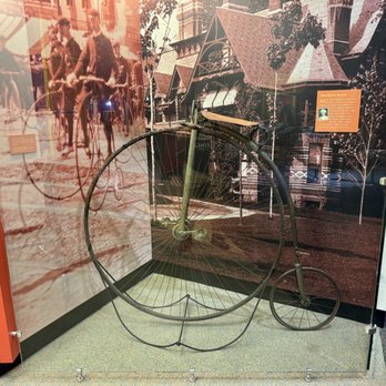 Connecticut's Old State House - Penny-farthing (old-fashioned bicycle) - Museums Near Me - Hartford, Connecticut Connecticut's Old State House - Penny-farthing (old-fashioned bicycle) - Museums Near Me - Hartford, Connecticut
