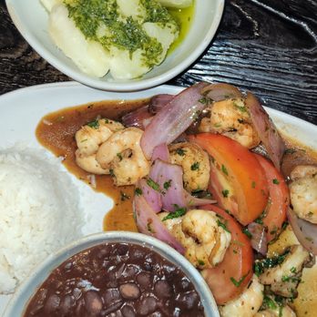 Bocas Grill Orlando - Wok shrimp, black beans &rice, yuca. - Latin American Near Me - Orlando, Florida