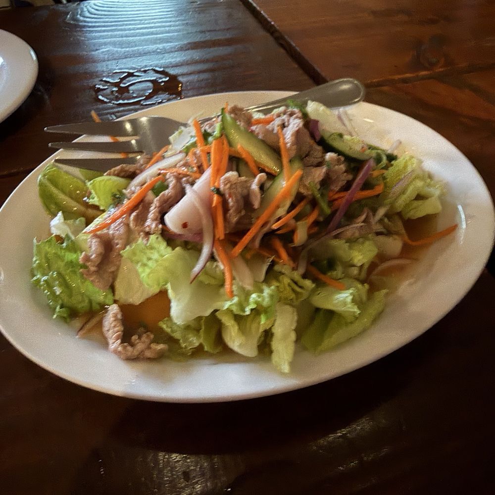 Red Elephant - Thai Near Me - Honolulu, Hawaii Red Elephant - Thai Near Me - Honolulu, Hawaii