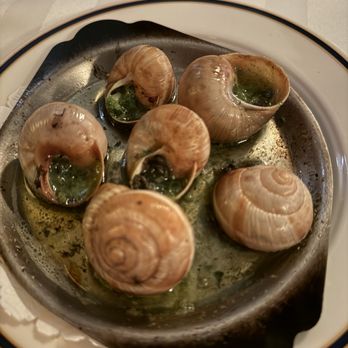 Le Continental - Escargot - French Near Me - Quebec City, Quebec