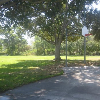Alta Loma Park - the half b-ball court - Parks Near Me - Torrance, California Alta Loma Park - the half b-ball court - Parks Near Me - Torrance, California