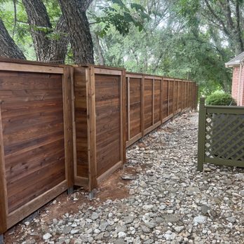 Tharp Fencing and Staining - Pre-stained horizontal fence with trim - Fences & Gates Near Me Tharp Fencing and Staining - Pre-stained horizontal fence with trim - Fences & Gates Near Me