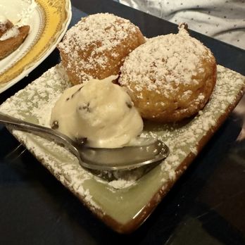 15 Fox Place - Zeppole with cannoli cream - Italian Near Me - Jersey City, New Jersey