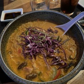 O-Ku - Curry Noodles w/Chicken - Sushi Bars Near Me - Raleigh, North Carolina