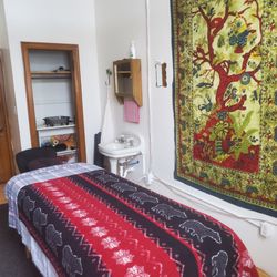 Golden Touch Massage Therapy