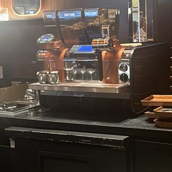 Starbucks Reserve Roastery - Coffee Roasteries Near Me - New York, New York