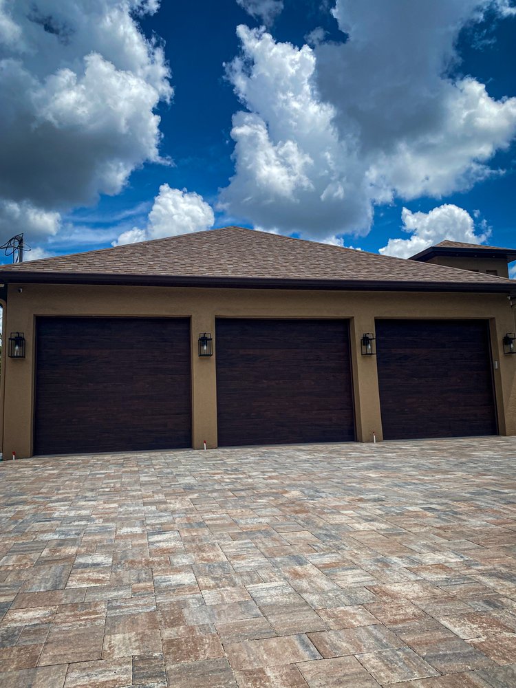 Spartan Garage Doors - Garage Door Contractor in Tampa, FL