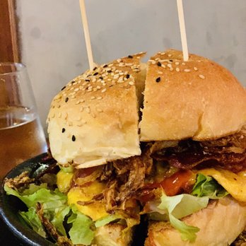 Badal - Mouth watering. Need I say more? - Burgers Near Me - Palma, PM