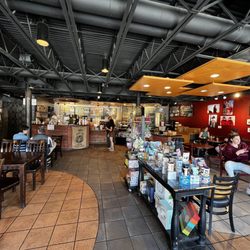 Deer Creek Coffee - Inside