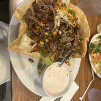 Mountain Oaks Cafe - Carne Asada Taco Salad - American Near Me - Oakhurst, California Mountain Oaks Cafe - Carne Asada Taco Salad - American Near Me - Oakhurst, California