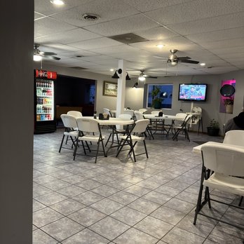 Pizza Junction - Pizza Near Me - Loogootee, Indiana