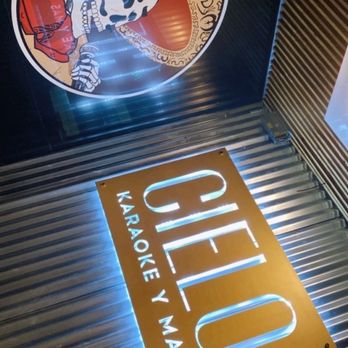 Cielo Karaoke Y Mas! - Inside waiting area - Karaoke Near Me - Fullerton, California Cielo Karaoke Y Mas! - Inside waiting area - Karaoke Near Me - Fullerton, California