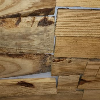 Ski Mountain Lodge - Looks like they took apart pallets and used them to cover walls - Hotels Near Me - Gatlinburg, Tennessee Ski Mountain Lodge - Looks like they took apart pallets and used them to cover walls - Hotels Near Me - Gatlinburg, Tennessee