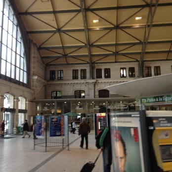 Gare SNCF de Tours - Train Stations Near Me - Tours, 37