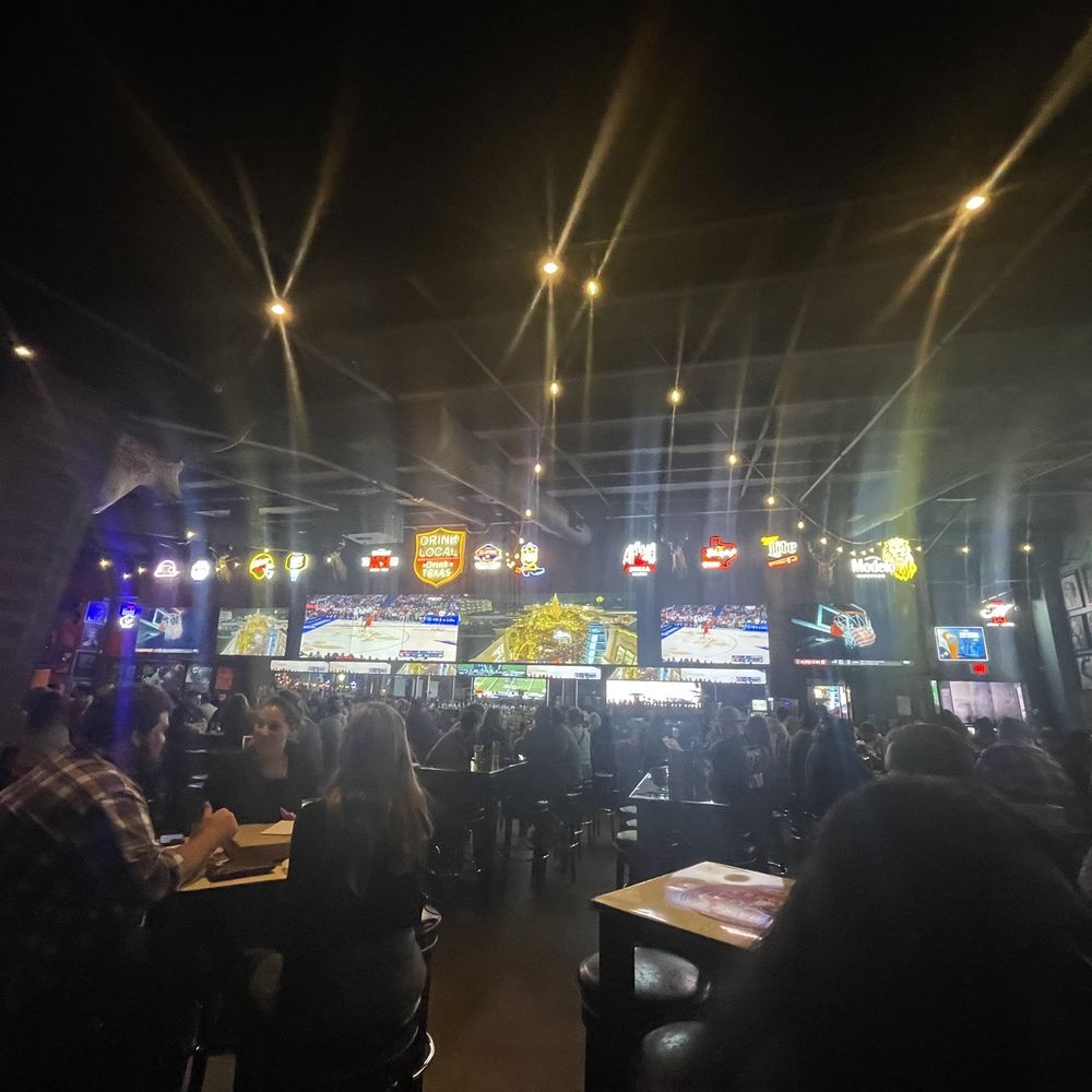 Little Woodrow's Webster - Sports Bars Near Me - Webster, Texas