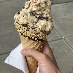 Carter's Creamery - Peanut butter pretzel ice cream cone