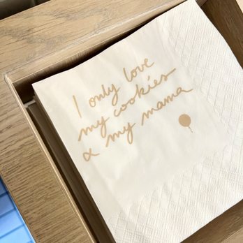 Creme - Napkins - Desserts Near Me - London, XGL Creme - Napkins - Desserts Near Me - London, XGL