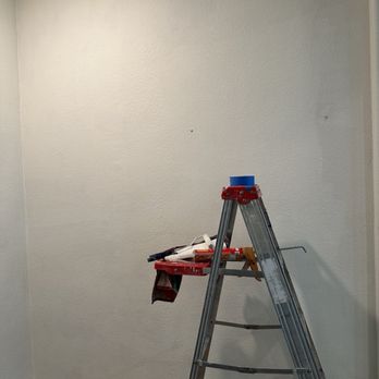 Home Repair Tech - Mismatched paint - General Contractors Near Me Home Repair Tech - Mismatched paint - General Contractors Near Me