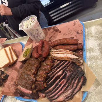 Franklin Barbecue - Barbeque Near Me - Austin, Texas Franklin Barbecue - Barbeque Near Me - Austin, Texas