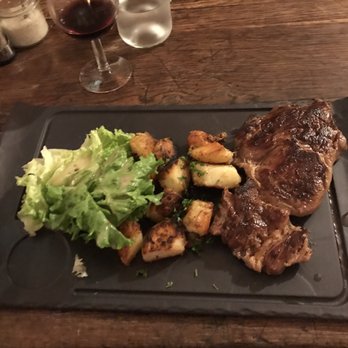 Robert et Louise - Ribeye medium well w/ potatoes and salad - French Near Me - Paris, 75