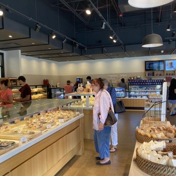 Paris Baguette - Bakeries Near Me - Glenview, Illinois Paris Baguette - Bakeries Near Me - Glenview, Illinois