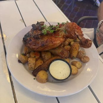 Mangoes - Roasted chicken - Seafood Near Me - Key West, Florida Mangoes - Roasted chicken - Seafood Near Me - Key West, Florida