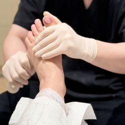 Nails Hollywood - Pedicure and amazing massage