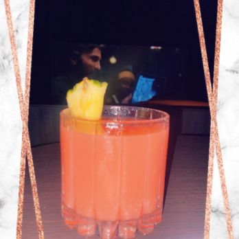 IPIC New York City - Rum punch - Cinema Near Me - New York, New York