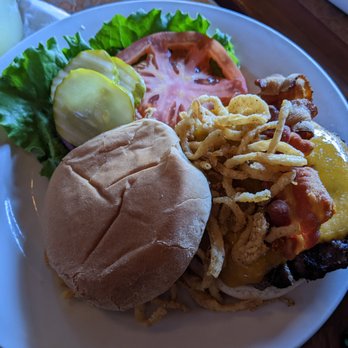 Union Hotel Restaurant - happy hour bacon cheeseburger - excellent deal for $7 - Italian Near Me - Santa Rosa, California Union Hotel Restaurant - happy hour bacon cheeseburger - excellent deal for $7 - Italian Near Me - Santa Rosa, California