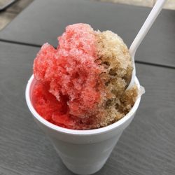 Pelican's SnoBalls - Cola and cream soda