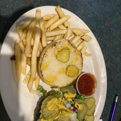 Los Aztecas Bar & Grill - Kitchen threw it together and came back from the kitchen after coming out dry with nothing. They 'Fixed' it..