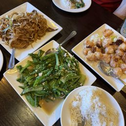 Vegetables Beef stir fry noodles Vegetables Beef stir fry noodles