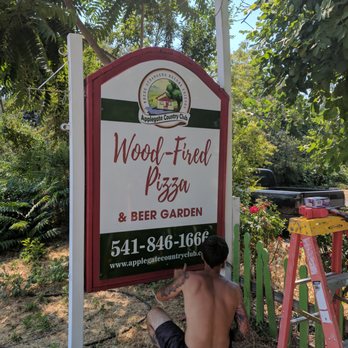 Applegate Country Club - We just opened August 26th. Thank you everyone for your patience as we get going. - Pizza Near Me - Applegate, Oregon