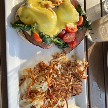 The Dream Cafe - Lakewood - Eggs Benedict - American Near Me - Dallas, Texas The Dream Cafe - Lakewood - Eggs Benedict - American Near Me - Dallas, Texas