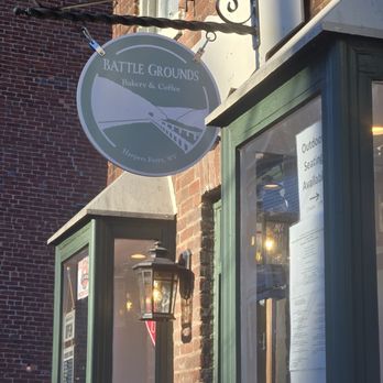The Rabbit Hole Gastropub - American Near Me - Harpers Ferry, West Virginia The Rabbit Hole Gastropub - American Near Me - Harpers Ferry, West Virginia