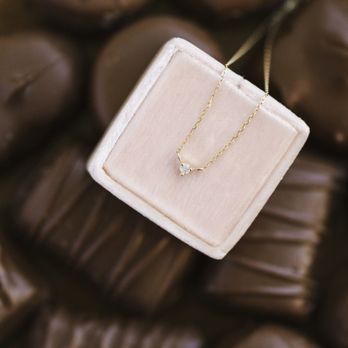 King + Curated - Dainty diamond necklace in 14kt yellow gold with a diamond cut chain. Perfect finishing touch to all outfits. - Jewelry Near Me - Beacon, New York King + Curated - Dainty diamond necklace in 14kt yellow gold with a diamond cut chain. Perfect finishing touch to all outfits. - Jewelry Near Me - Beacon, New York