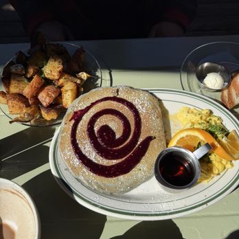 La Note - Oatmeal Raspberry Pancakes - French Near Me - Berkeley, California