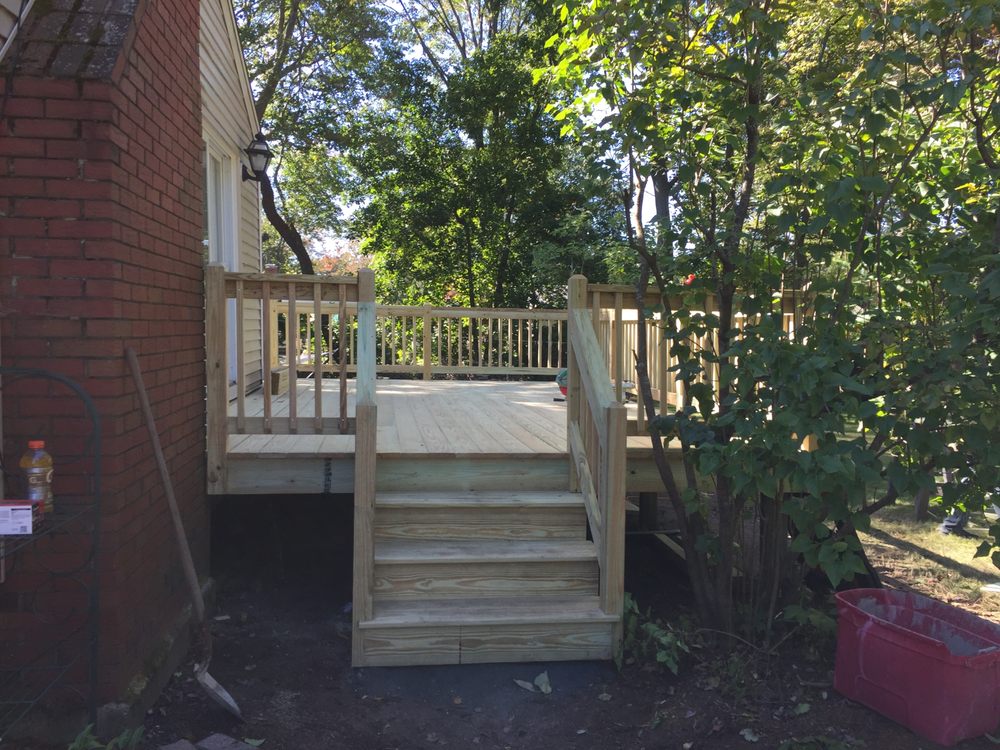 Slide of Hardacre’s Handyman service