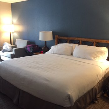 Holiday Inn The Lodge at Big Bear Lake - Big Bear, CA