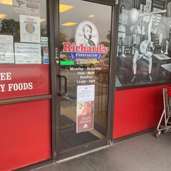 Richard's Foodporium
