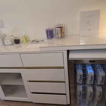 Longevity Pilates Kiawah - Snacks and water for sale - Pilates Near Me - Charleston, South Carolina Longevity Pilates Kiawah - Snacks and water for sale - Pilates Near Me - Charleston, South Carolina