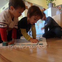 Aldea Montessori School - Couting a square number chain