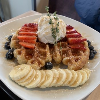 Dear Han Cafe - Coffee & Tea Near Me - Woodside, New York