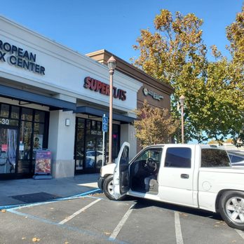 Supercuts - Outside - Hair Salons Near Me - SAN JOSE, California