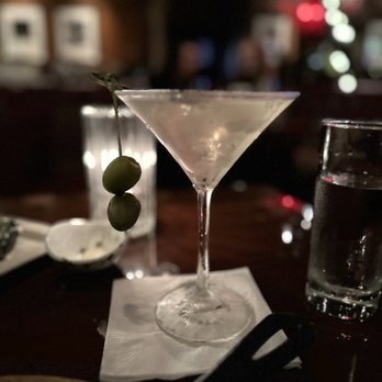 A Restaurant - Martini - New American Near Me - Newport Beach, California