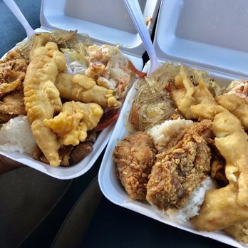 Sone's - Deluxe box lunch.Winna BraMy Fav!! - Asian Fusion Near Me - Lihue, Hawaii