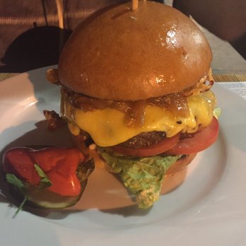 Simmzy's Restaurant Long Beach - simzys burger - Gastropubs Near Me - Long Beach, California Simmzy's Restaurant Long Beach - simzys burger - Gastropubs Near Me - Long Beach, California